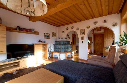 Murau Apartment | Ideal Family Retreat: Haus Sonnseitn Murau for 6-8 Guests