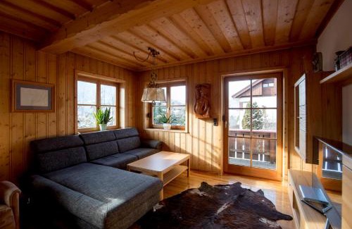 Murau Apartment | Ideal Family Retreat: Haus Sonnseitn Murau for 6-8 Guests
