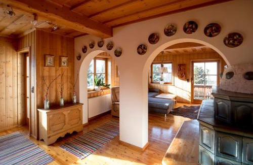 Murau Apartment | Ideal Family Retreat: Haus Sonnseitn Murau for 6-8 Guests