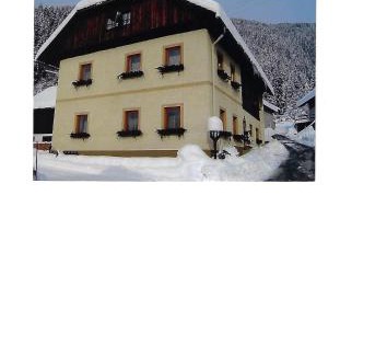 Reisach Apartment | Child-Friendly Haus Stöffler - Guest Rated 10/10