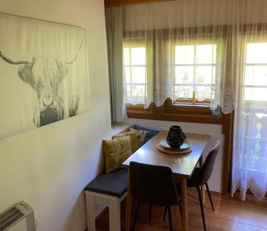 Lesachtal Apartment | Pet-Friendly Haus Stabentheiner with Oceanfront Pool
