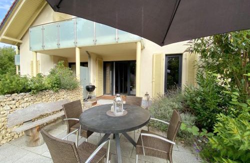 Thiessow Apartment | Discover Haus Sterntaucher Whg 02 with Terrace & Pet-Friendly