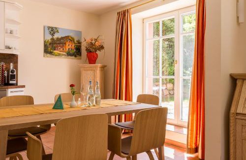 Ostseebad Ahrenshoop Apartment | Child-Friendly Haus Strandeiche 01 - Rated 9.7 by Guests