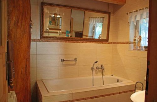 Klein Dobbern Apartment | Pet-Friendly Haus Tanne with Ocean View and Child Amenities