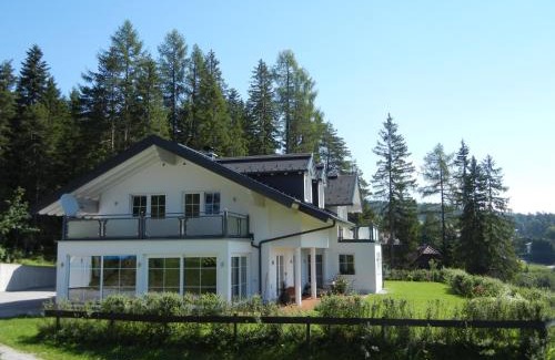 Schladming Apartment | Luxury Oceanfront Escape at Haus Terra - Guest Rated 9.8