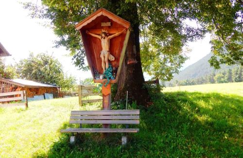 Obsteig Apartment | Family-Friendly Getaway at Haus Thaler - Rated 9.5/10