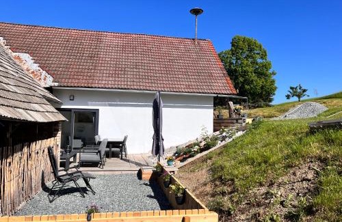 Notsch im Gailtal Apartment | Discover Haus Tilia Karinthië: Pet-Friendly Family Retreat