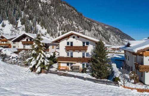 Neustift Im Stubaital Apartment | Beautiful Haus Vogelsberger: 4-Star Oceanfront Retreat