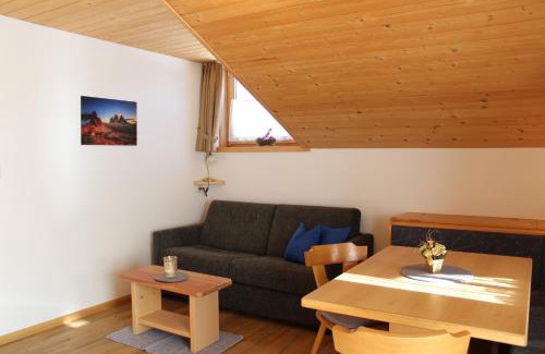 San Candido Apartment | Pet-Friendly Retreat at Haus Waldruhe - Rated 9/10 by Guests