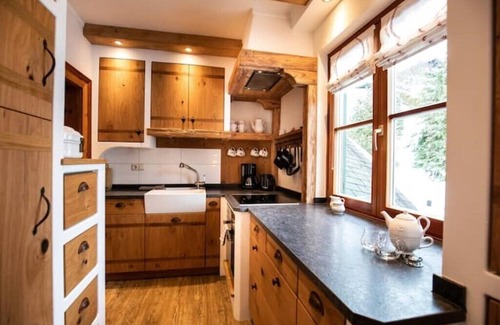 Werfen Apartment | Experience Comfort at Haus Weidmannsheil, Your Forest Retreat