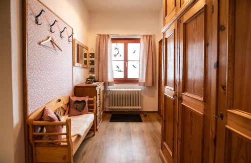 Werfen Apartment | Enchanting Haus Weidmannsheil: Oceanfront for Families