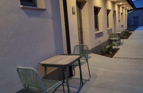 Sankt Andra am Zicksee Apartment | Experience Oceanfront Bliss at Haus Weiss bei Julia