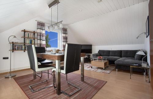 Fehmarn Apartment | Pet-Friendly Retreat: Haus Westwind Nr2 Awaits You
