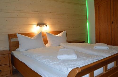 Todtnau Apartment | Family-Friendly Retreat at Haus Wiesengrund-Fahl - FeWo 4