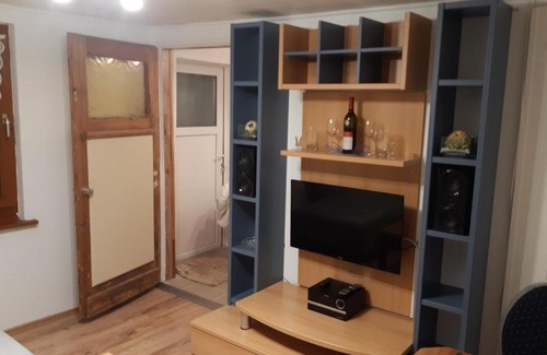 Netphen Apartment | Pet-Friendly Retreat at Haus Willi Sohlbach with Breakfast