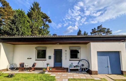 Region Hannover District House | Top-Rated Family Retreat: Haus Willi von Tinyhaus Steinhude