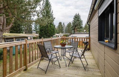 Lohmen Ski Chalet | Family-Friendly Stay at Haus Zander for Memorable Getaways