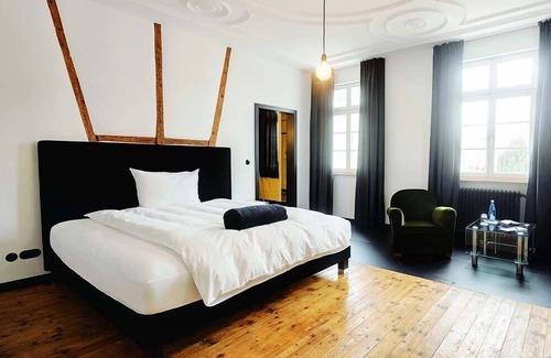 Offenburg Hotel | Experience Comfort at Haus Zauberflöte - Family Friendly Stay