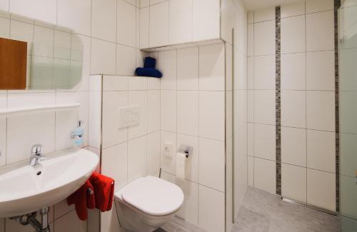 Graen Apartment | Ideal Stay at Haus Zitt: Pet & Child Friendly Retreat