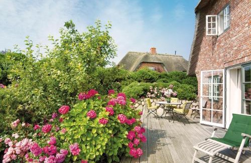 Kampen Villa | Cozy Oceanfront Retreat at Haus-zum-Leuchtturm