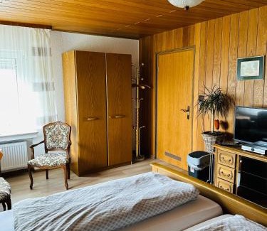 Schalksmuehle House | Family-Friendly Retreat at Haus zum Nöckel Awaits You