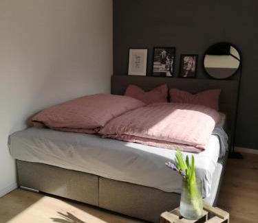 Postbauer-Heng House | Stay at Haus zur lachenden Lieselotte Near Nature & Events