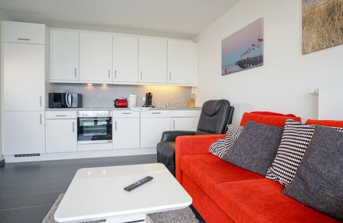 Grossenbrode Apartment | Discover Meerglück at Haus "Zur Mole" – Family-Friendly Getaway