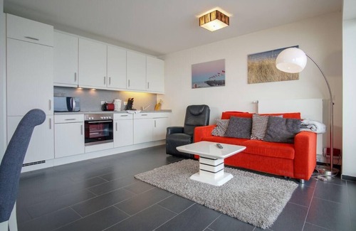 Grossenbrode Apartment | Discover Meerglück at Haus "Zur Mole" – Family-Friendly Getaway