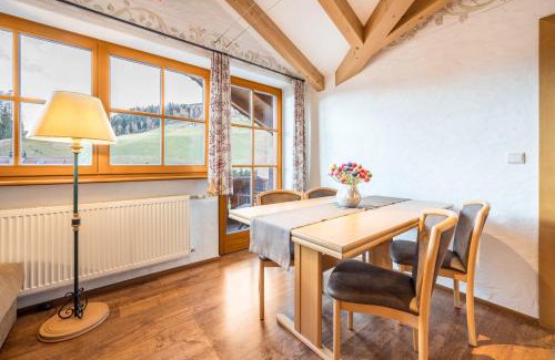 Valle San Silvestro Apartment | Inviting Haus zur Vogelweide App 6 - Pet and Child Friendly