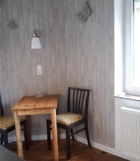 Weisel House | Ideal Family Stay at Haus Zwanzig with Kitchen Amenities