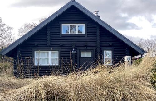 Brodersby House | Discover HAUS ZWEINEUN: Rated 10/10 with Oceanfront Views