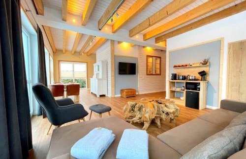 Westerdeichstrich House | Oceanfront Retreat: Haus zwischen den Wehlen for 16 Guests