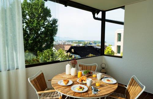 Bregenz House | Haus4Zimmer: Scenic Retreat by Lake Constance with Garage