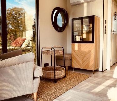 Kirchberg an der Raab Boat Rental | Explore Unique Stays at Hausboot Eisvogel – Pet Friendly Retreat