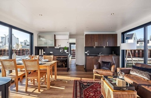Peenemuende Apartment | Cozy Houseboat for 4 with Ocean View in Peenemünde