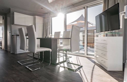 Vetschau/Spreewald Apartment | Cozy Houseboat for 6 Guests with Ocean View in Vetschau