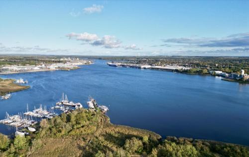 Luebeck Boat Rental | Experience Hausboot Janne Lübeck with Oceanfront Views
