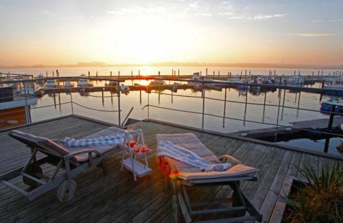 Grossenbrode Boat Rental | Hausboot Poseidon 1
