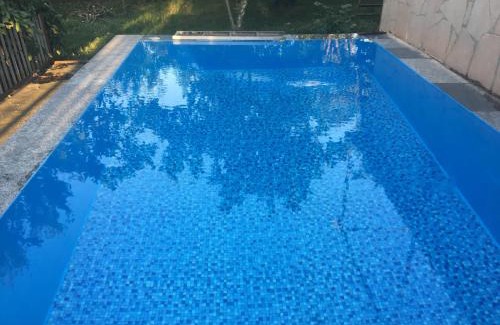 Tsqaltubo Apartment | Hause: Family-Friendly Retreat with Pool & Top Guest Rating