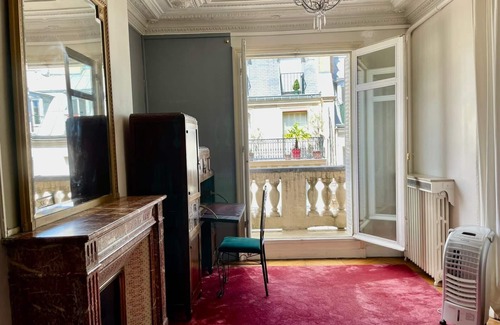 Quartier Saint-Georges Apartment | Haussmann Opera Penthouse130M2 Exclusive full 4floors Stone Balcony (4 bedrooms)