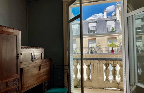 Quartier Saint-Georges Apartment | Haussmann Opera Penthouse130M2 Exclusive full 4floors Stone Balcony (4 bedrooms)