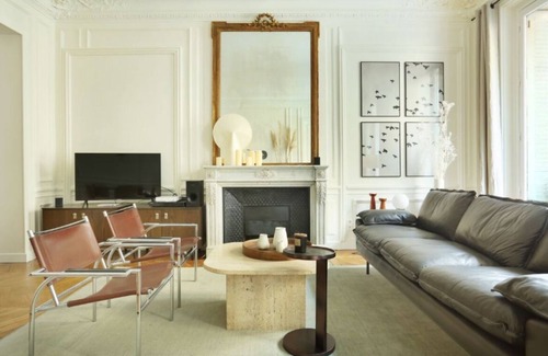 Quartier de la Place-Vendome Apartment | Haussmannian apartment