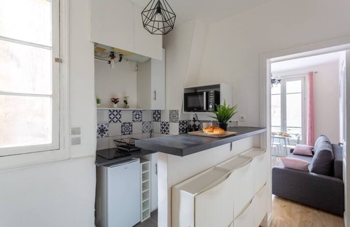 Argenteuil Apartment | Experience Haussmannian Charm Just 10 Minutes from Paris