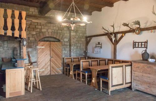 Palotabozsok House | Pet-Friendly Hauszmann Vendégház with Breakfast Included