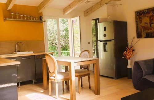 Afa House | Discover Haut de Villa T2 with Jeep Wrangler Access