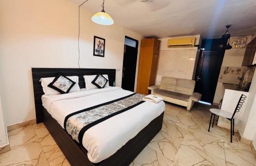 Hauz Khas Village House | Budget-Friendly Stay at Hauz Khas Villa - Rated 7.6/10