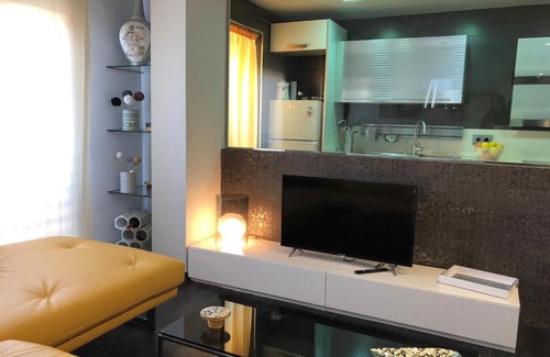 L'Ametlla de Mar Apartment | Accessible Comfort at Hauzify I Apartament Petit Plaer