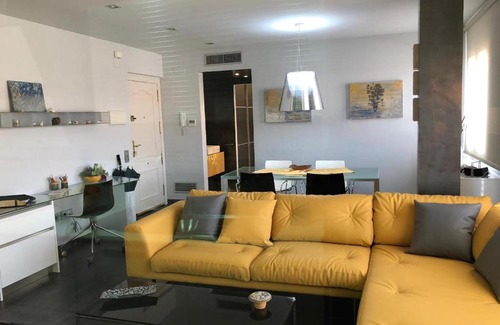L'Ametlla de Mar Apartment | Accessible Comfort at Hauzify I Apartament Petit Plaer