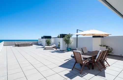 Roques Daurades Apartment | Experience Hauzify I Apartments Roques Daurades by the Sea
