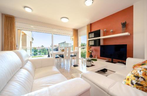 Costa Dorada Apartment | Relax at Hauzify I Apartament Cala Pepo with Ocean Views
